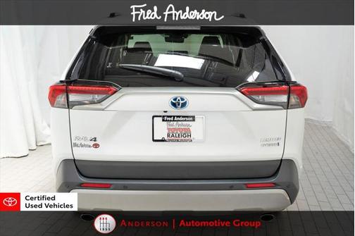 2024 Toyota RAV4 Hybrid SE