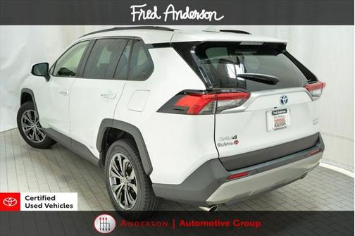 2024 Toyota RAV4 Hybrid SE