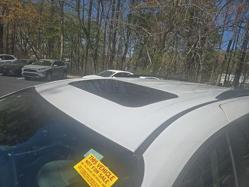 Wind Chill Pearl 2023 Toyota Sienna XLE