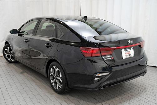 Aurora Black 2019 Kia Forte LXS