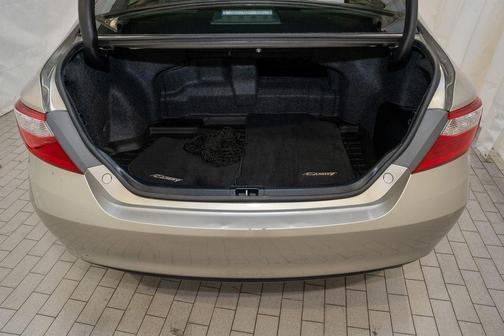 2017 Toyota Camry Hybrid XLE