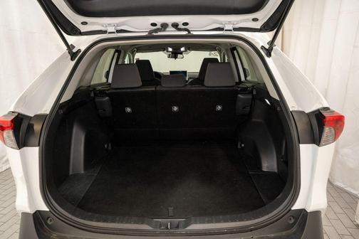 Ice Cap 2024 Toyota RAV4 XLE