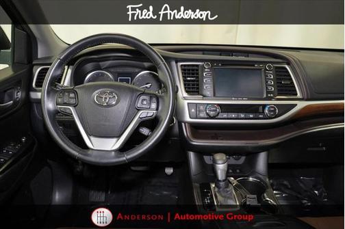 2017 Toyota Highlander Limited