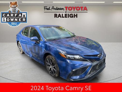 2024 Toyota Camry SE