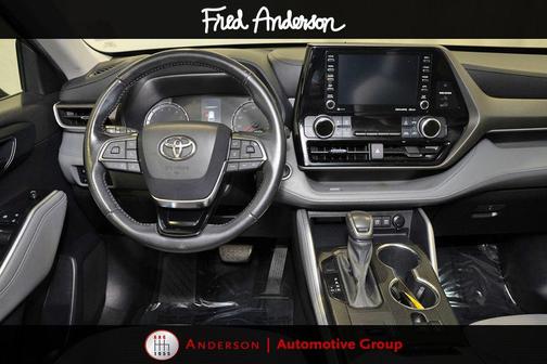 2021 Toyota Highlander LE