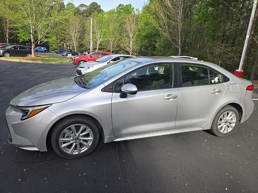 Classic Silver Metallic 2024 Toyota Corolla Hybrid SE