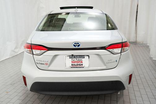 Classic Silver Metallic 2024 Toyota Corolla Hybrid SE