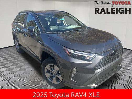2025 Toyota RAV4 XLE
