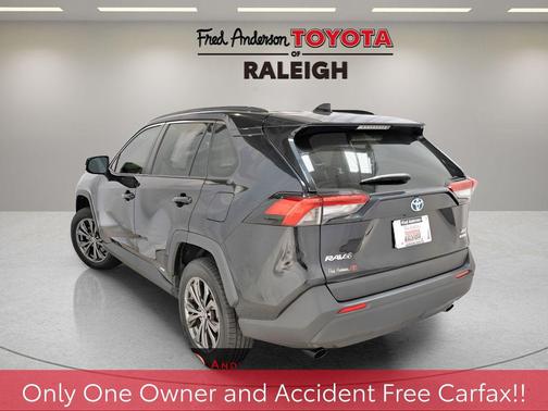 2022 Toyota RAV4 Hybrid XLE Premium