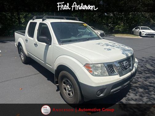 Glacier White 2017 Nissan Frontier S