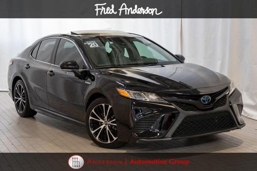2020 Toyota Camry SE