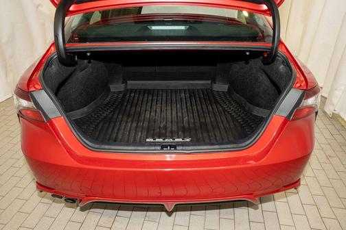 2024 Toyota Camry Hybrid SE