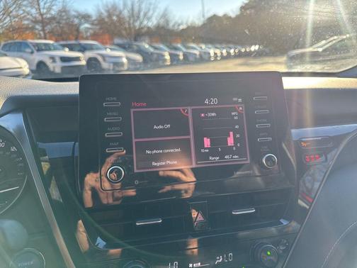 2024 Toyota Camry Hybrid SE