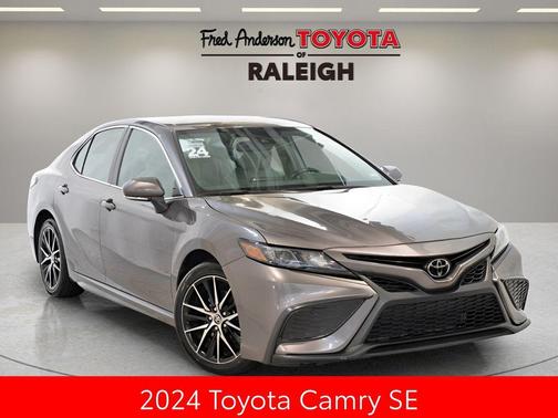 2024 Toyota Camry SE