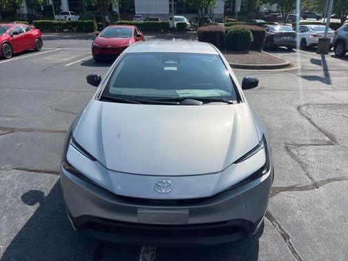2025 Toyota Prius LE