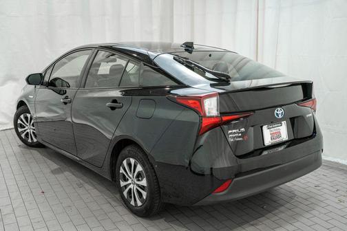 2021 Toyota Prius LE