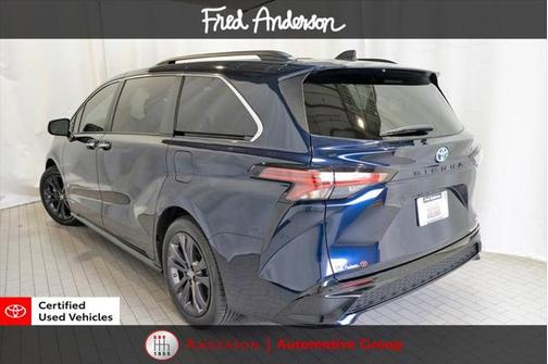 2021 Toyota Sienna XSE 7 Passenger