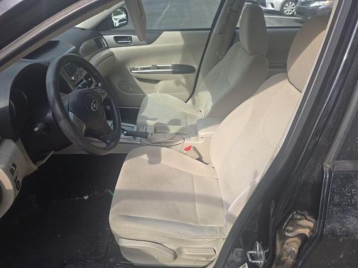 Obsidian Black Pearl 2010 Subaru Impreza 2.5 i
