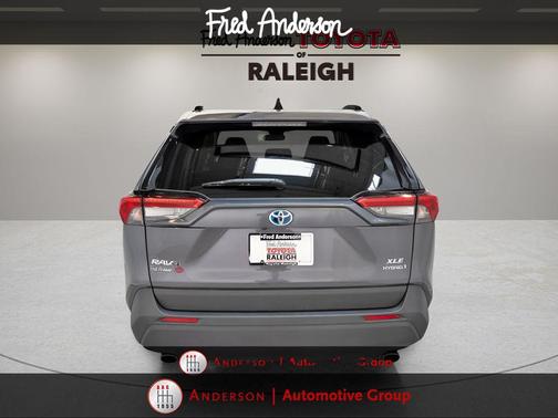 2024 Toyota RAV4 Hybrid XLE