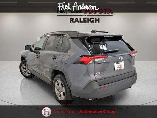 2024 Toyota RAV4 Hybrid XLE