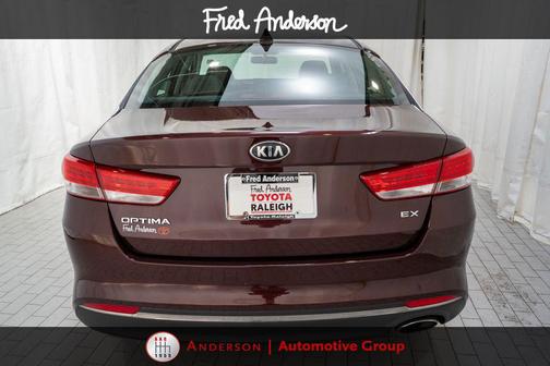 Sangria 2017 Kia Optima EX