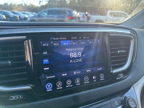 2017 Chrysler Pacifica Touring