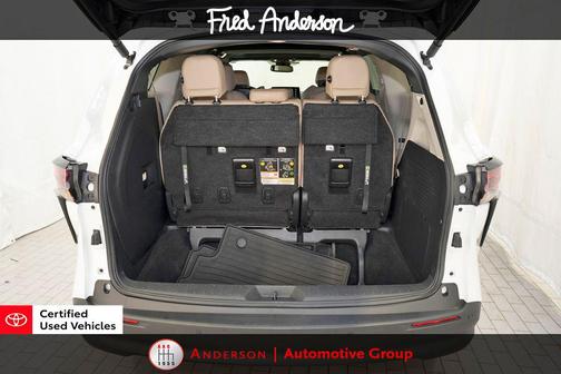2023 Toyota Sienna XLE 8 Passenger