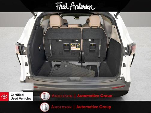 2023 Toyota Sienna XLE 8 Passenger