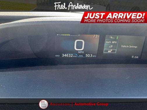 2021 Toyota Prius LE