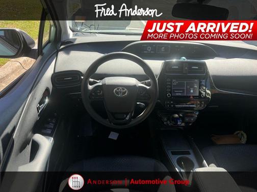 2021 Toyota Prius LE