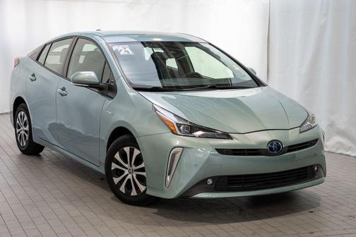 2021 Toyota Prius LE