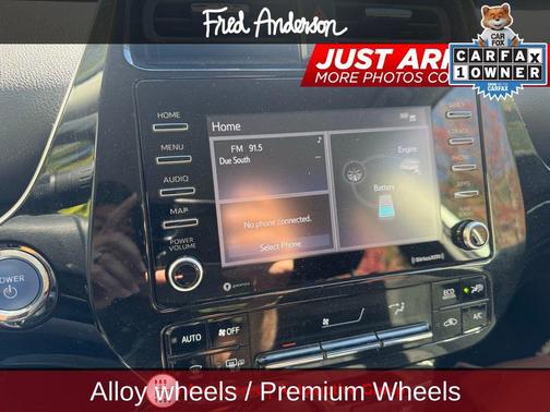 2021 Toyota Prius LE