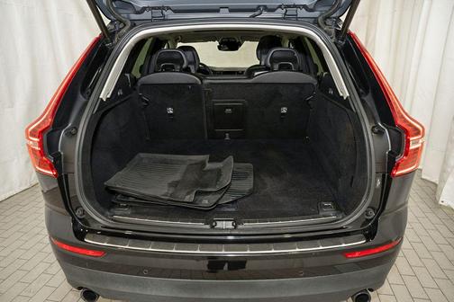 2018 Volvo XC60 T5 Momentum