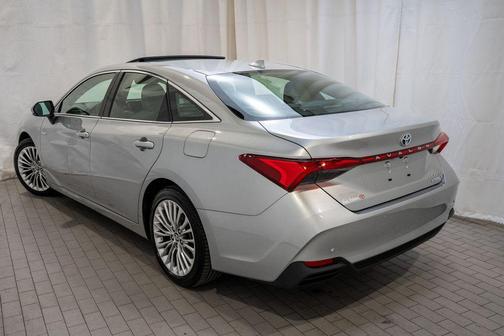 2019 Toyota Avalon Hybrid Limited