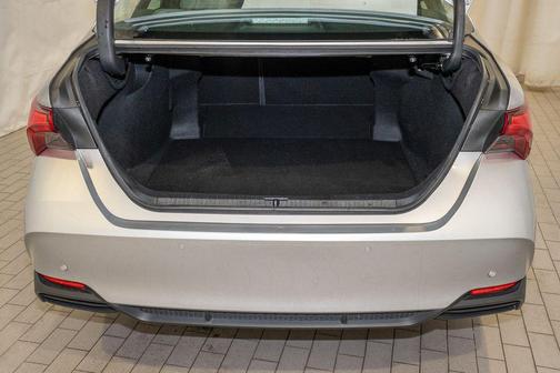 2019 Toyota Avalon Hybrid Limited