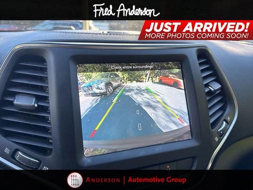 2022 Jeep Cherokee Latitude Lux