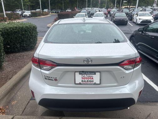 2026 Toyota Corolla LE