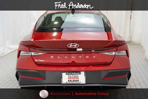Ultimate Red 2025 Hyundai ELANTRA SEL