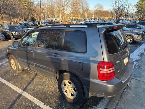 2003 Toyota Highlander Base
