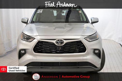 2024 Toyota Highlander LE