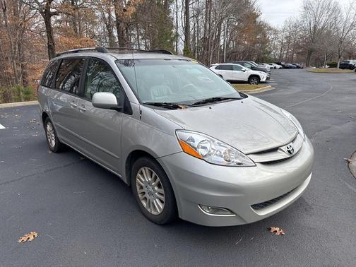 2008 Toyota Sienna XLE