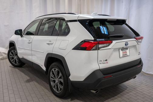 2024 Toyota RAV4 Hybrid XLE Premium