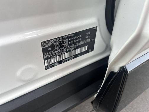 2025 Toyota RAV4 Hybrid SE