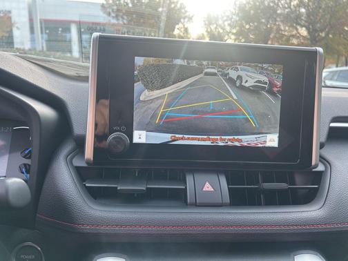 2025 Toyota RAV4 Hybrid SE