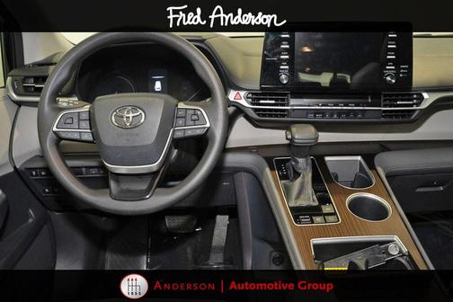 2021 Toyota Sienna LE