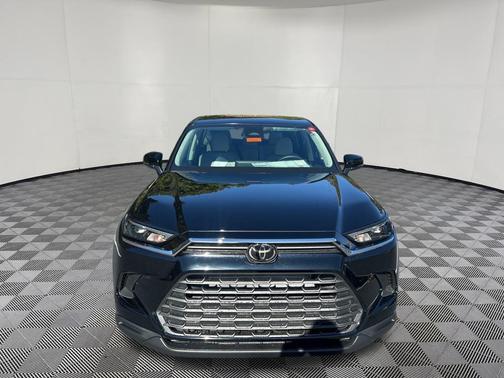 2026 Toyota Highlander Hybrid LE