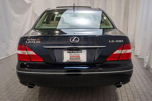 2005 Lexus LS 430 Base