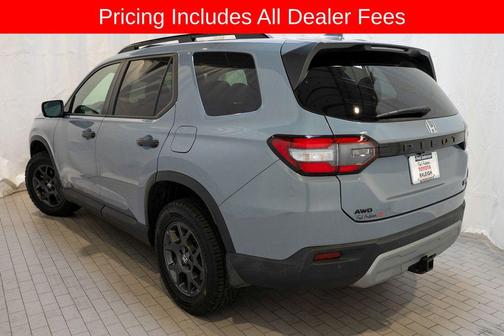 Diffused Sky Pearl 2024 Honda Pilot TrailSport