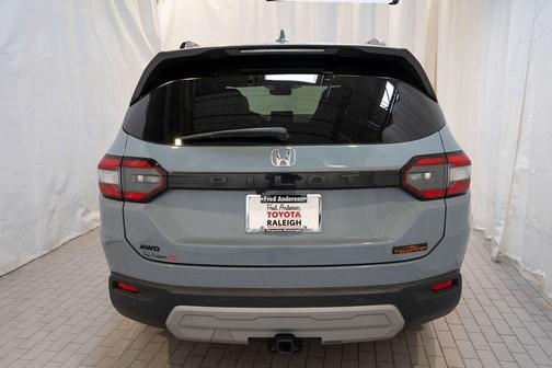 Diffused Sky Pearl 2024 Honda Pilot TrailSport