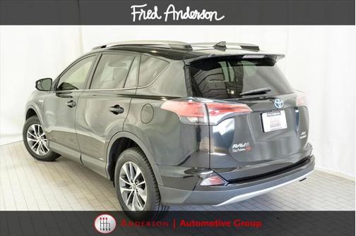 2017 Toyota RAV4 Hybrid SE